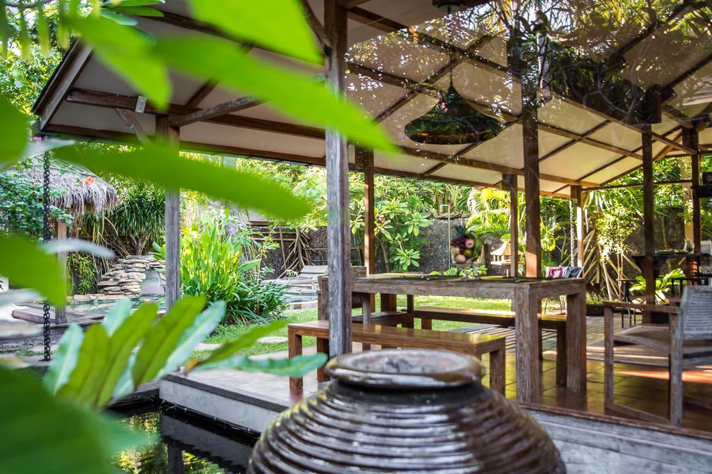 Villa Bhuvana With Private Swimming Pool กีลีตราวางัน ภายนอก รูปภาพ