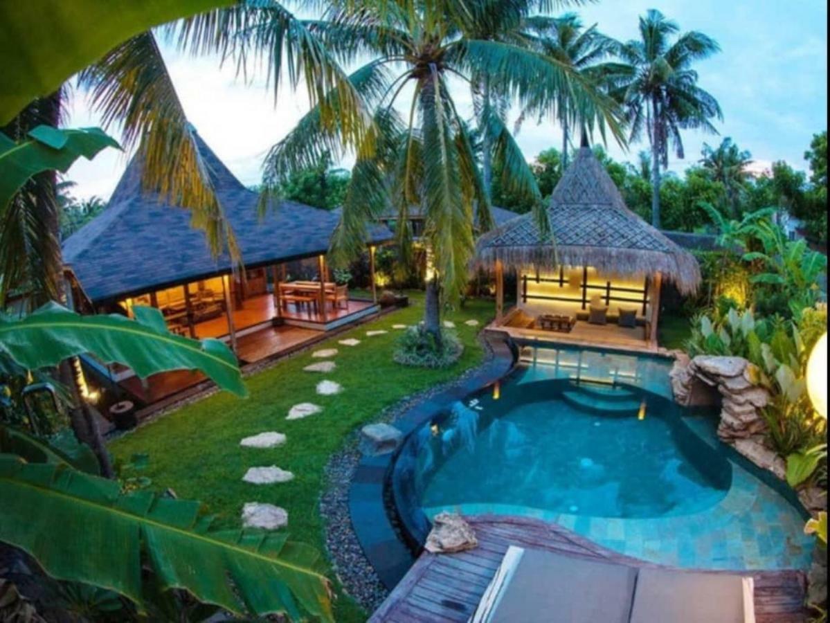 Villa Bhuvana With Private Swimming Pool กีลีตราวางัน ภายนอก รูปภาพ